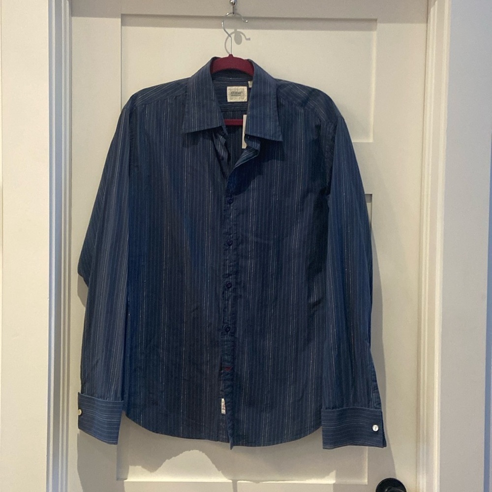 NWT Men’s guess shirt XL​​​​​​​